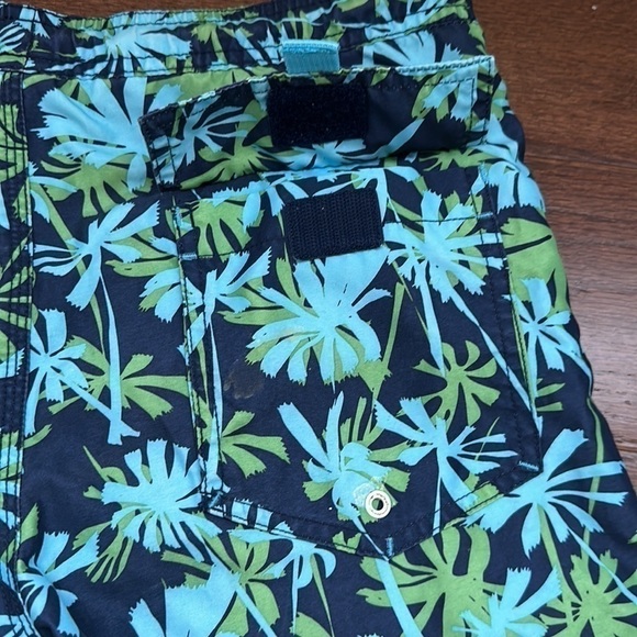 Gap Boys Swimming Trucks - Picture 3 of 6